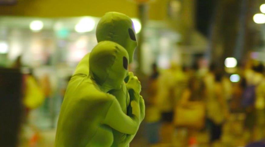 Усі наші серця б’ються в ритмі зірок, що вибухають